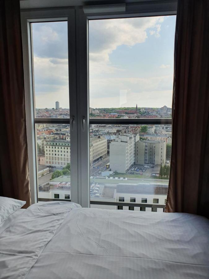 15 Pietro Sokolska 30 Towers Apartments - New - Lux - Parking - Sauna - Gym- And The Best View In Катовице Екстериор снимка