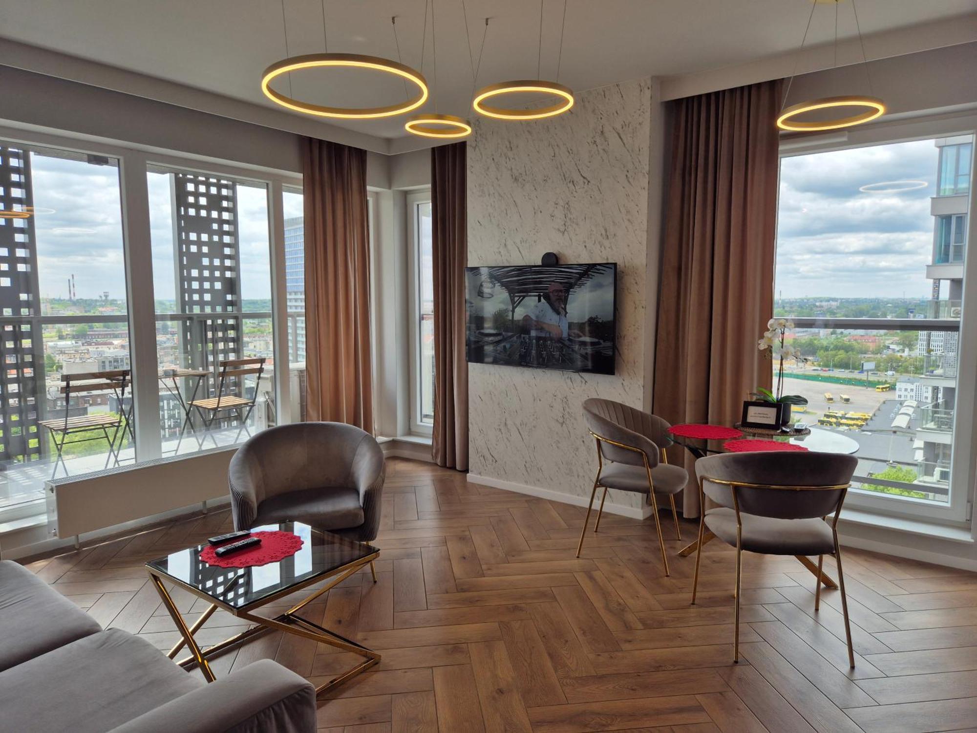 15 Pietro Sokolska 30 Towers Apartments - New - Lux - Parking - Sauna - Gym- And The Best View In Катовице Екстериор снимка